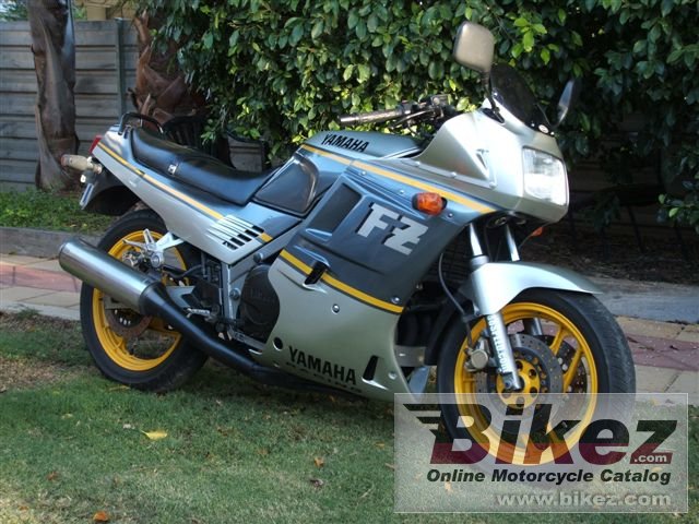 Big  fzr 750 genesis picture and wallpaper from Bikez.com